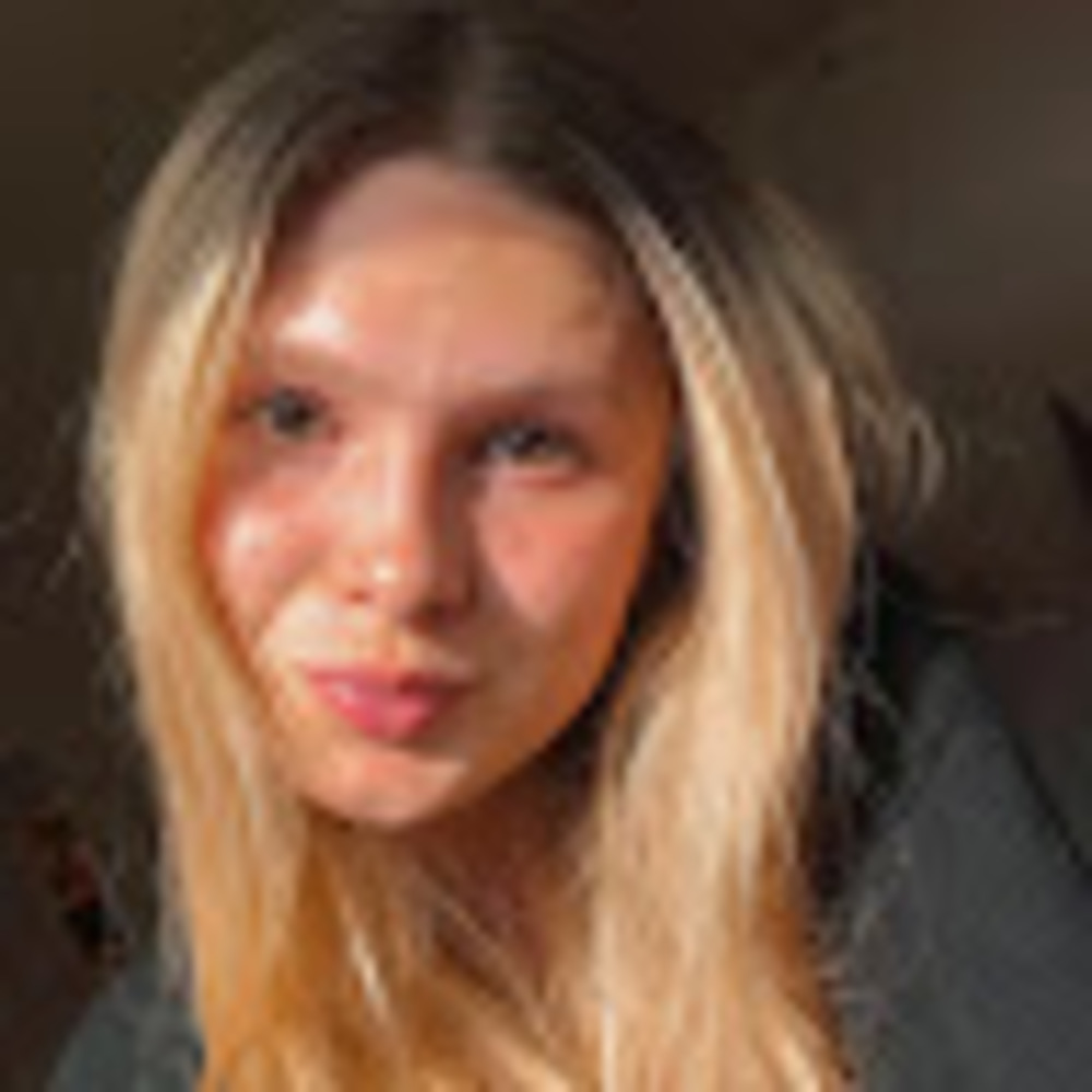 Meet your Posher, Hannah